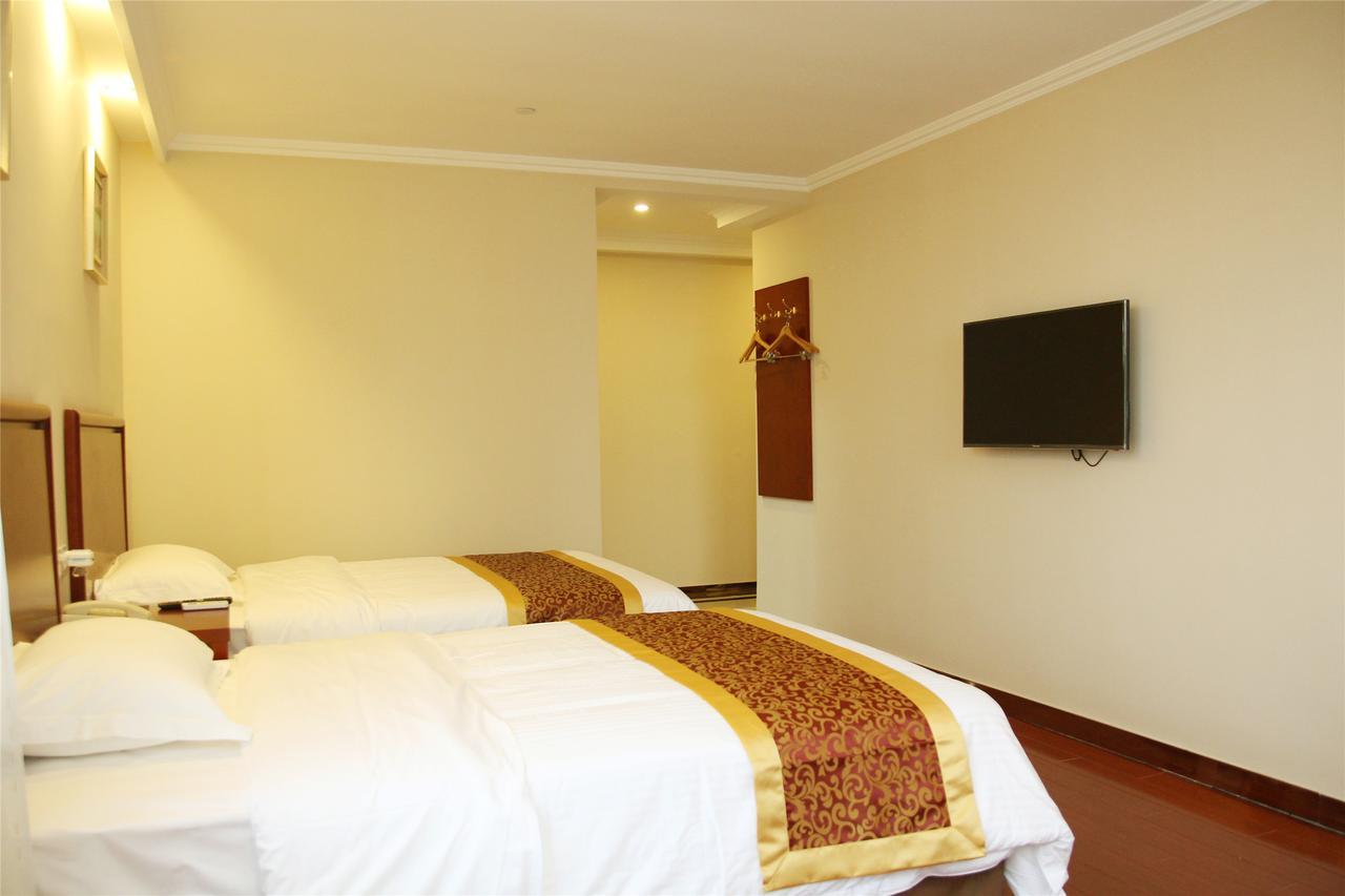 Greentree Alliance Shanghai Chongming Bayi Road Walking Street Hotel Exterior foto